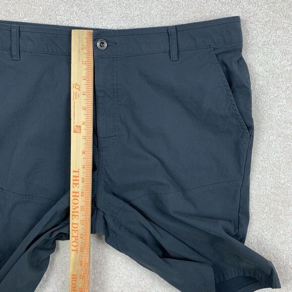 Mountain Hardwear Blue Men's Shorts - Picture 7 of 9